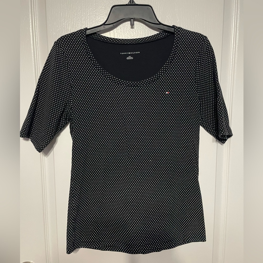 Tommy Hilfiger black and white polka dot tee size large